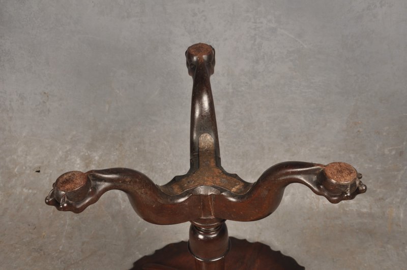 18th Century Mahogany Tripod Table - Image 9