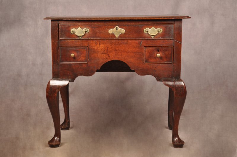 Small Early 18th Century Red Walnut Lowboy / Side Table