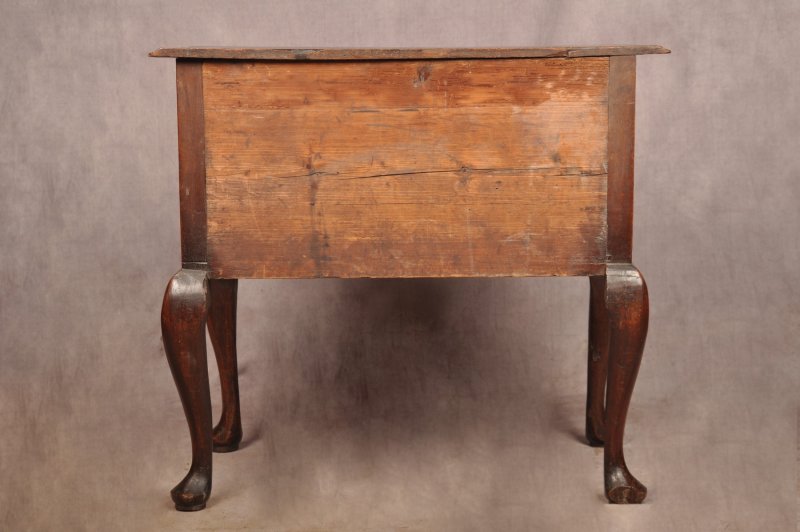 Small Early 18th Century Red Walnut Lowboy / Side Table - Image 14