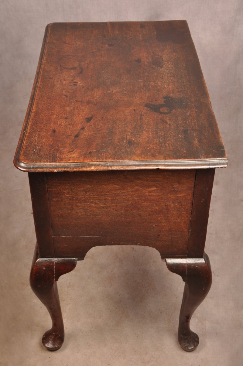 Small Early 18th Century Red Walnut Lowboy / Side Table - Image 13