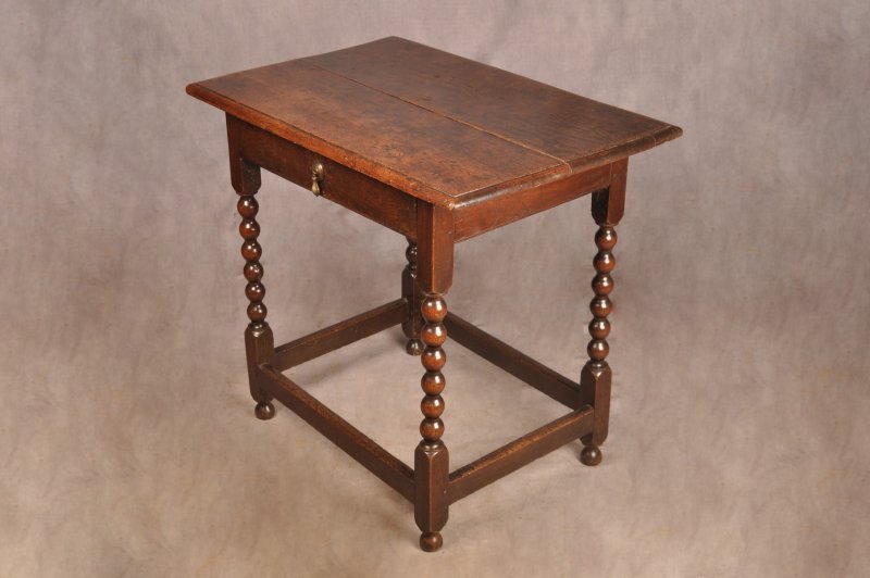 17th Century Oak Bobbin Turned Side Table - Image 2