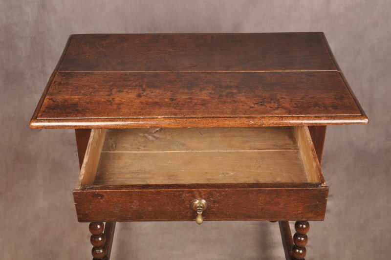 17th Century Oak Bobbin Turned Side Table - Image 4