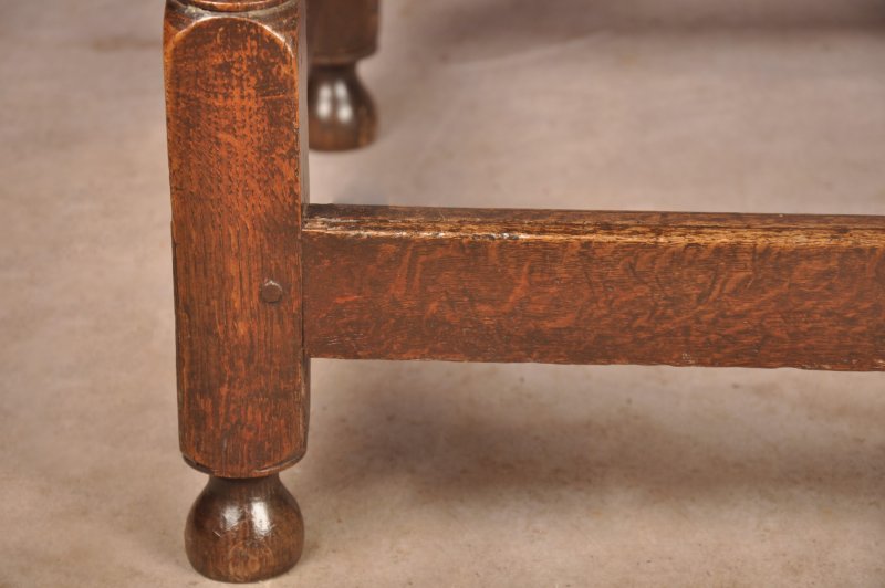 17th Century Oak Bobbin Turned Side Table - Image 5