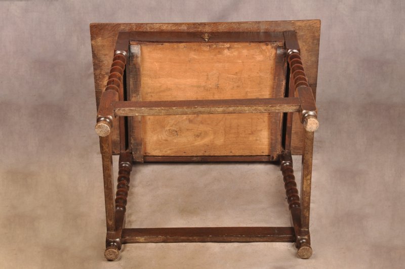 17th Century Oak Bobbin Turned Side Table - Image 9