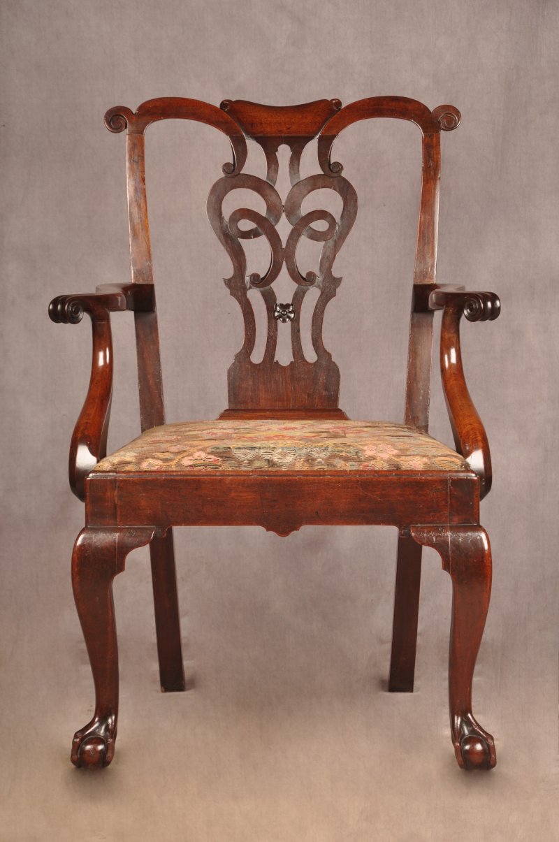 Fine 18th Century Irish Mahogany Armchair - Image 3