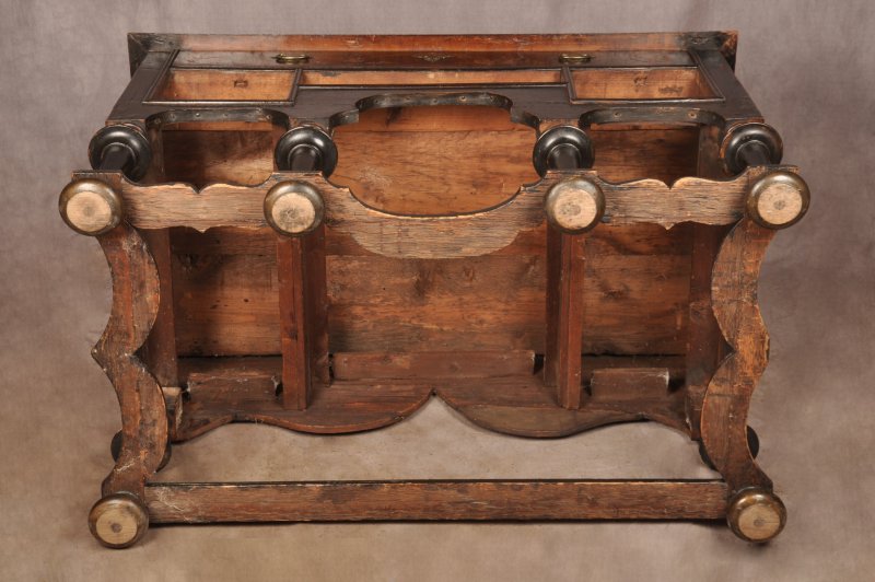Rare Early 18th Century Chinoiserie-japanned Chest On Stand - Image 27
