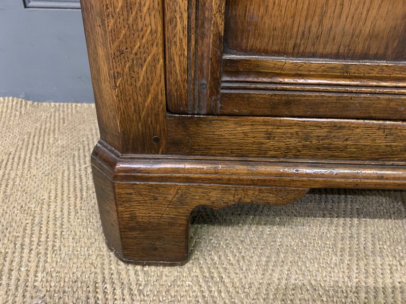 Ipswich Oak Corner Cabinet - Image 13