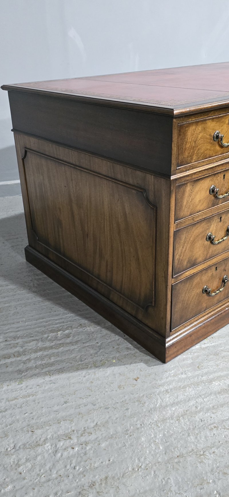 Superb Mahogany Partners Desk - Image 14