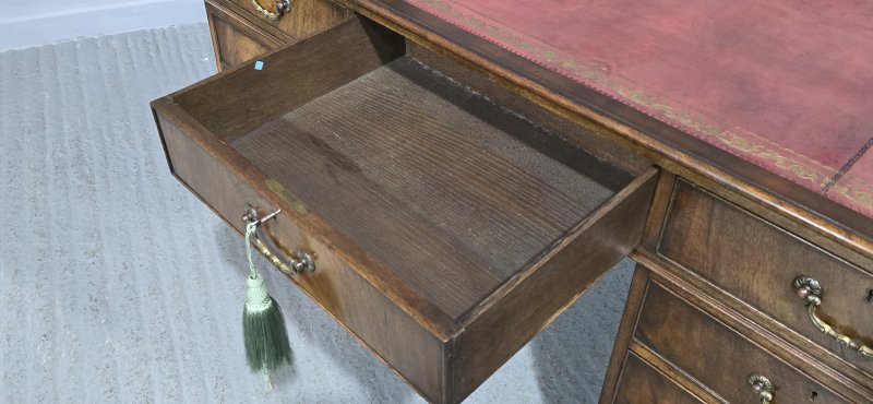 Superb Mahogany Partners Desk - Image 16