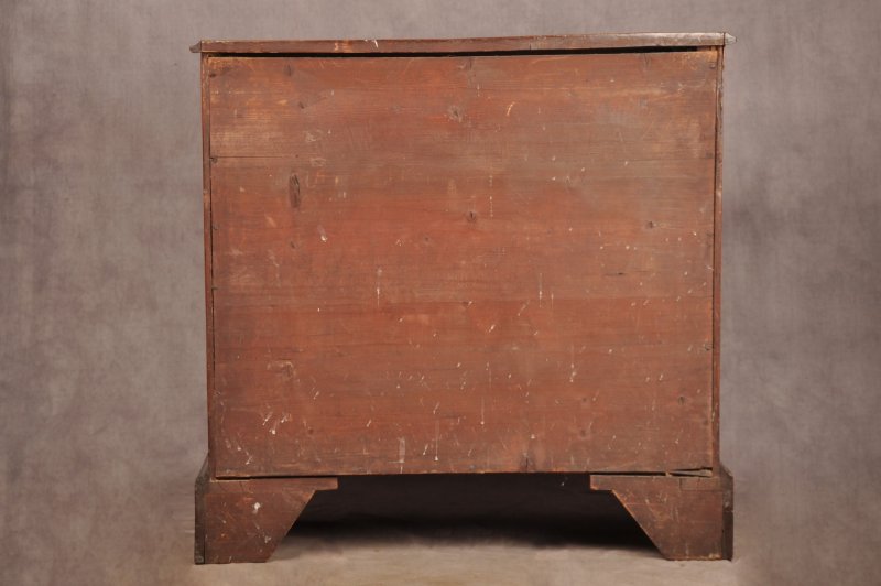 Fine 18th Century Mahogany Chest Of Drawers - Image 12