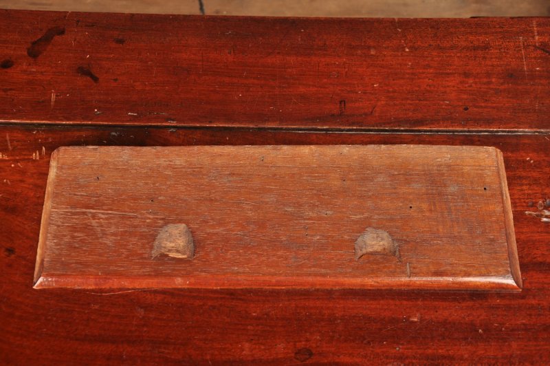 A Fine Small Early 18th Century Mahogany Bureau - Image 6