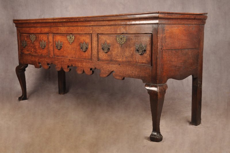 Early 18th Century Oak Dresser Base - Image 2