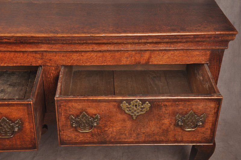 Early 18th Century Oak Dresser Base - Image 6