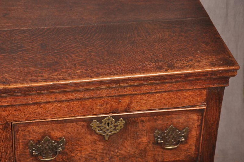 Early 18th Century Oak Dresser Base - Image 8