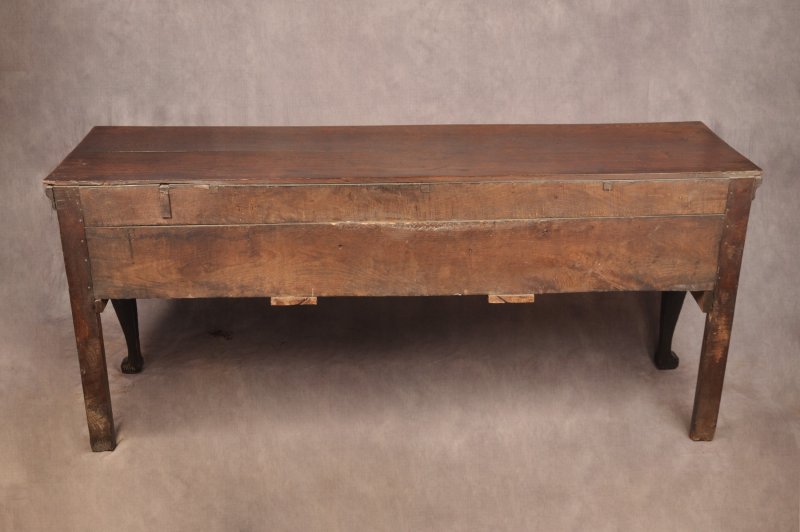 Early 18th Century Oak Dresser Base - Image 13
