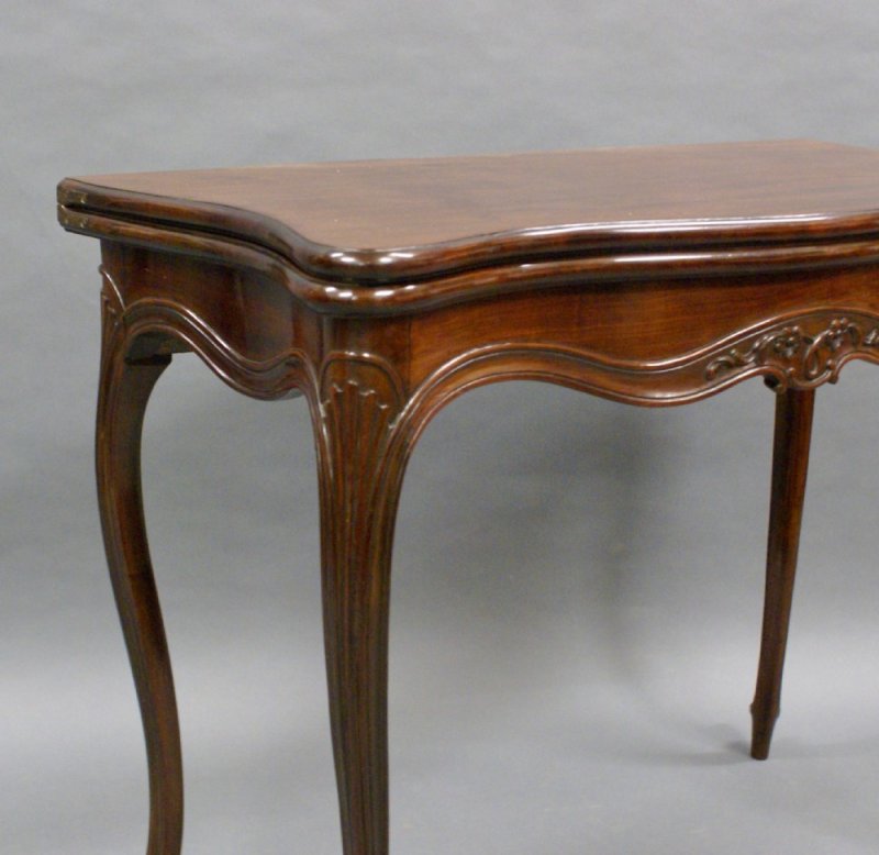 A Hepplewhite Period Serpentine Card Table - Image 4