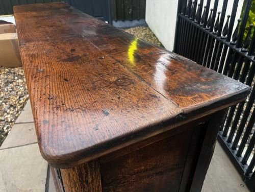 A George III Period Lancashire Oak Dresser Base - Image 4