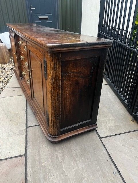 A George III Period Lancashire Oak Dresser Base - Image 6