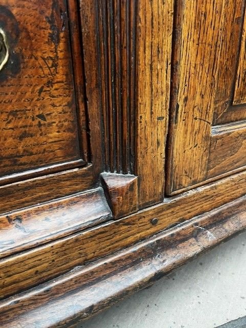 A George III Period Lancashire Oak Dresser Base - Image 11