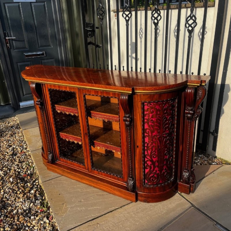 A Stunning Quality Early Victorian Period Gonçalo Alves And Amboyna Bookcase/credenza
