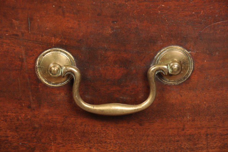 Fine 18th Century Mahogany Chest Of Drawers - Image 11