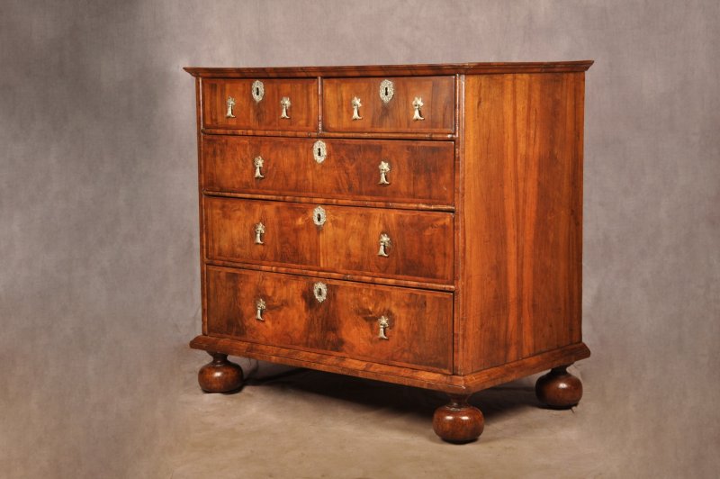 17th Walnut Century Chest Of Drawers