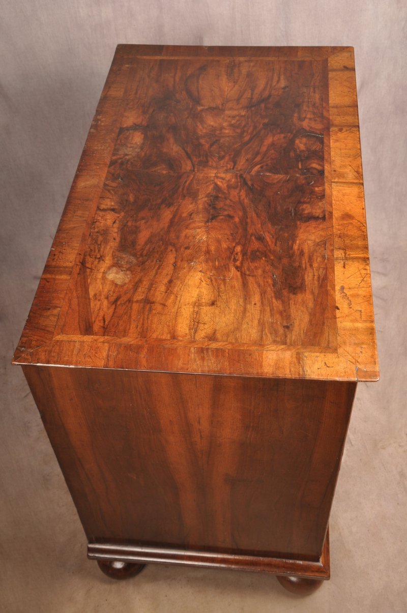 17th Walnut Century Chest Of Drawers - Image 6