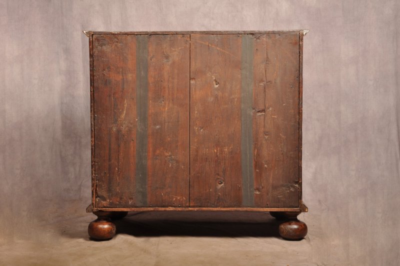 17th Walnut Century Chest Of Drawers - Image 14