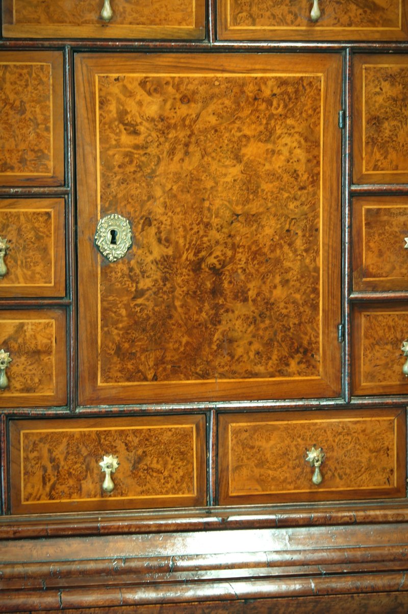 William And Mary Burr Amboyna Cabinet On Chest. - Image 3