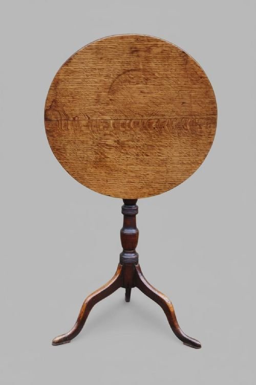 A Small Georgian Oak Tripod Lamp / Wine Table