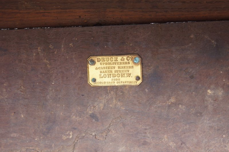 A Small 17th Century Oak Hutch - Image 13