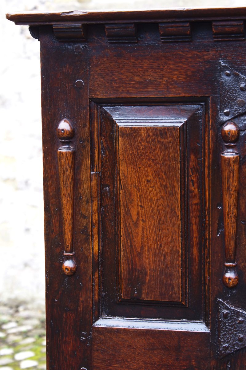 A Small 17th Century Oak Hutch - Image 10