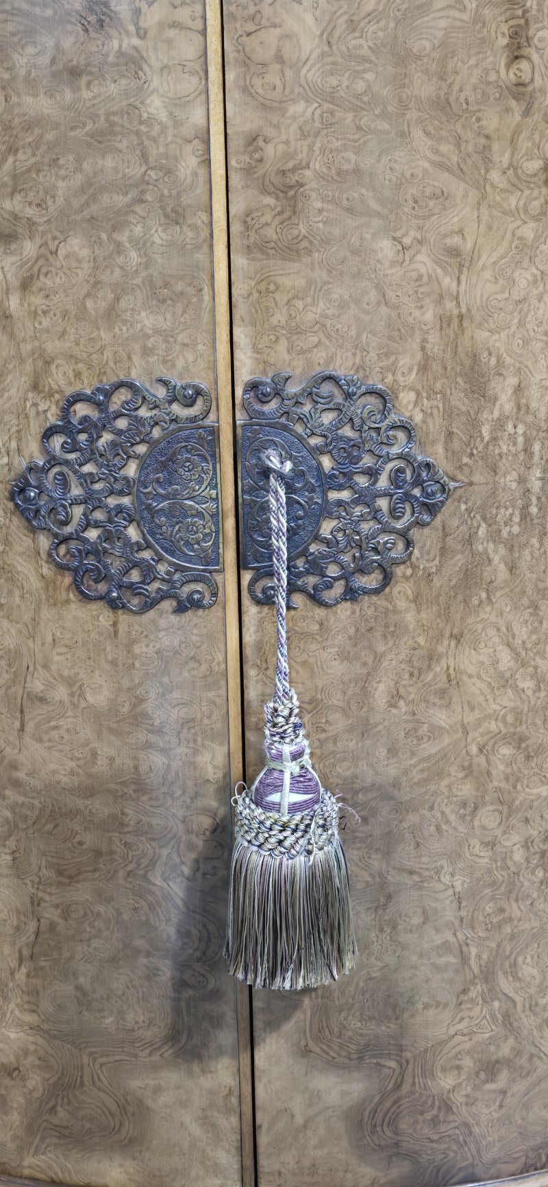 Top Quality Burr Walnut Demi Loon Cabinet - Image 3