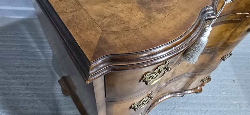 Outstanding Concave Walnut Chest of Drawers - Image 3