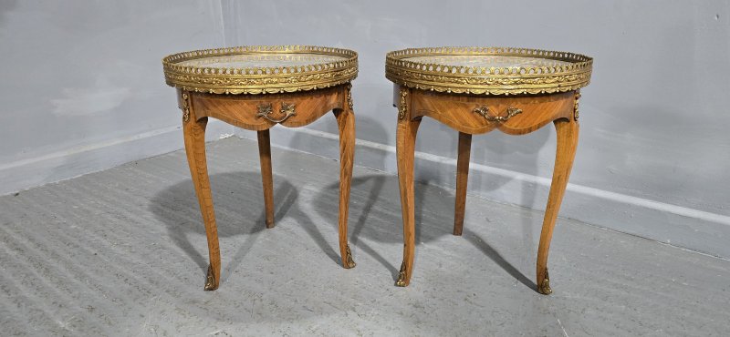 Super Pair French Kingwood Lamp Tables - Image 4