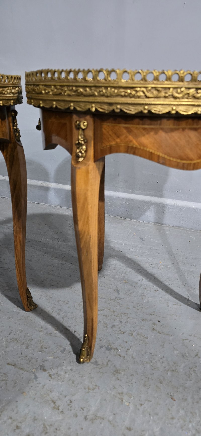 Super Pair French Kingwood Lamp Tables - Image 6