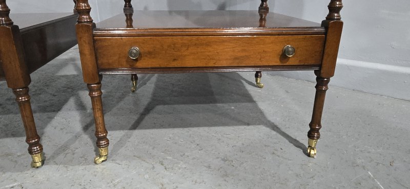 Fine Pair Regency Mahogany Lamp Tables - Image 4