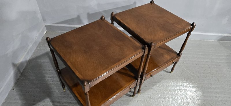 Fine Pair Regency Mahogany Lamp Tables - Image 12