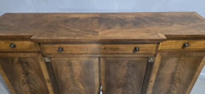 Fine Brass Inlaid Breakfront Mahogany Sideboard - Image 10