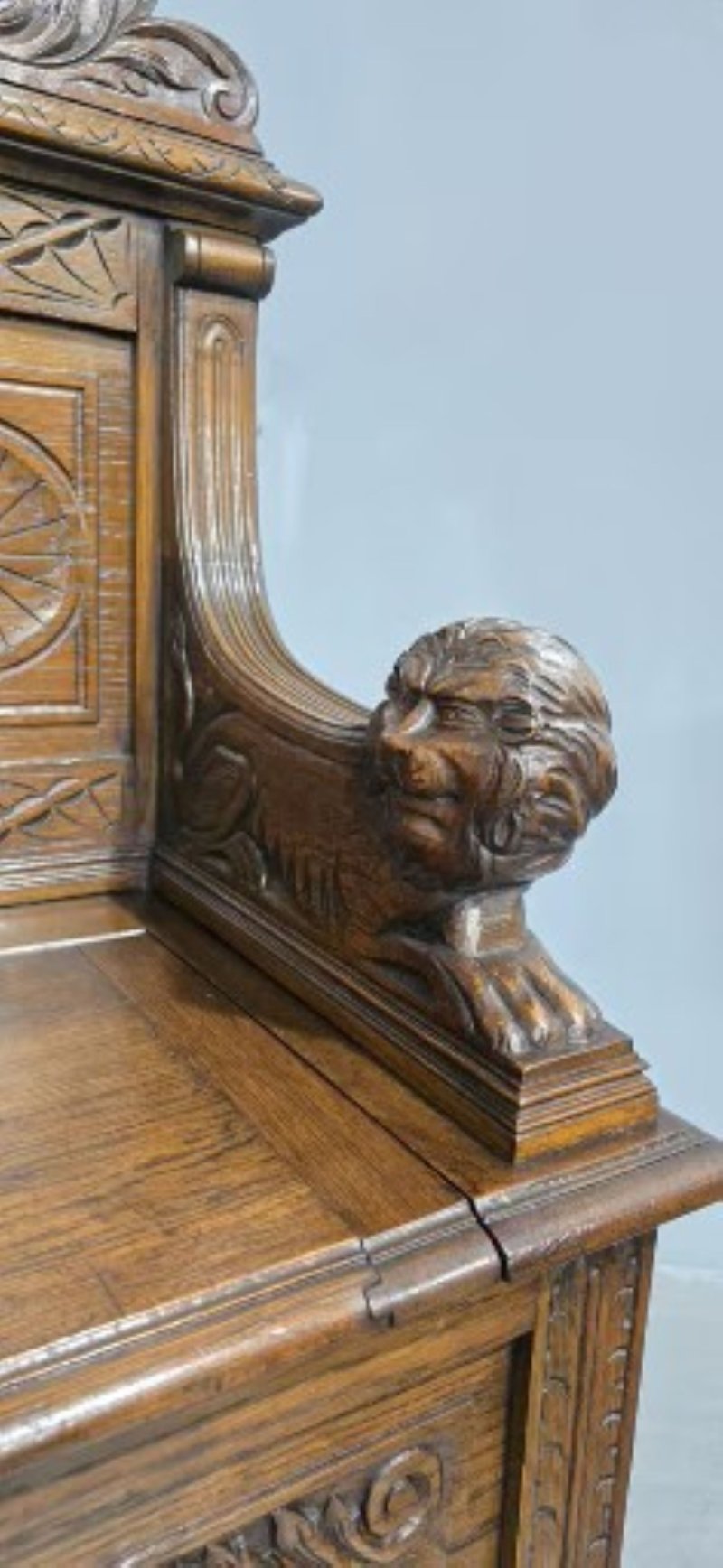 Excellent Green Man Hall Monks Bench - Image 5