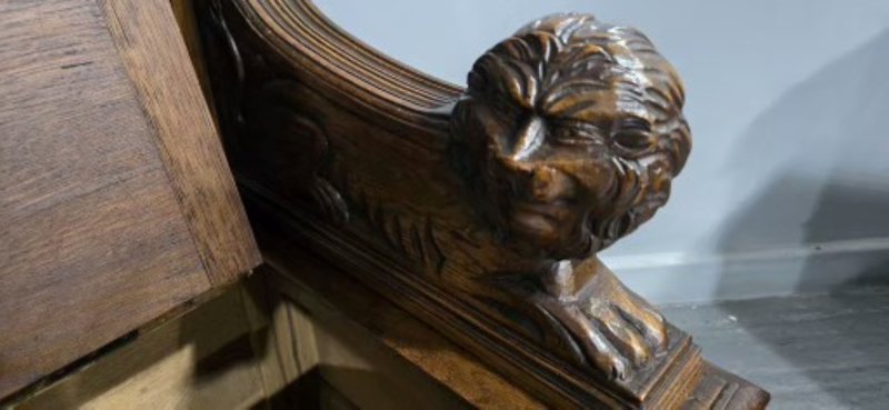 Excellent Green Man Hall Monks Bench - Image 10