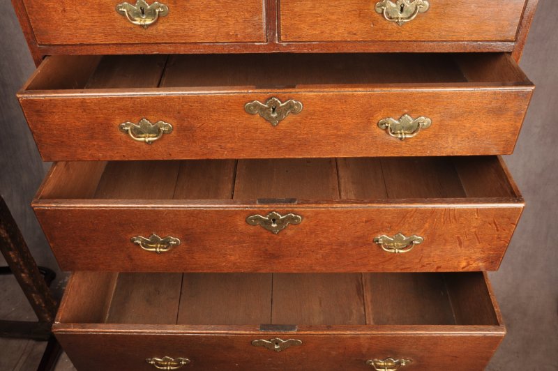 A Fine 18th Century George I Oak Chest On Stand - Image 7