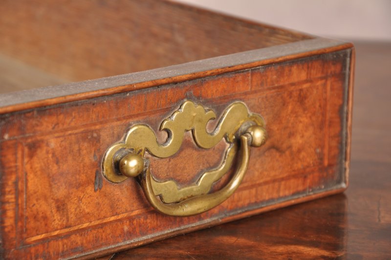 Early George II Walnut Lowboy / Side Table - Image 5