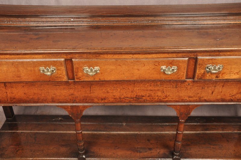 18th Century Oak Pot Board Dresser - Image 2