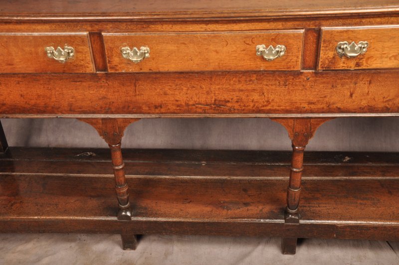 18th Century Oak Pot Board Dresser - Image 5
