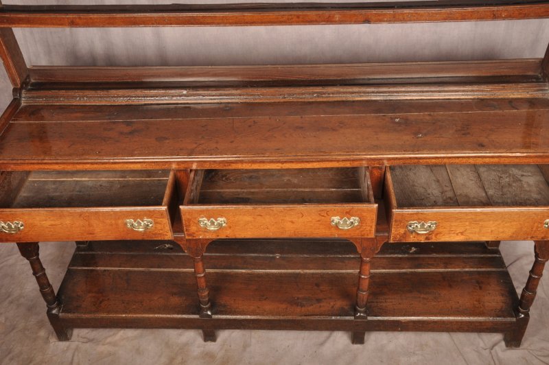 18th Century Oak Pot Board Dresser - Image 7