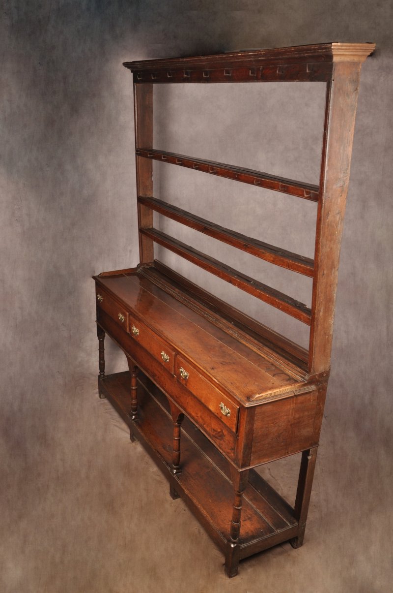 18th Century Oak Pot Board Dresser - Image 15