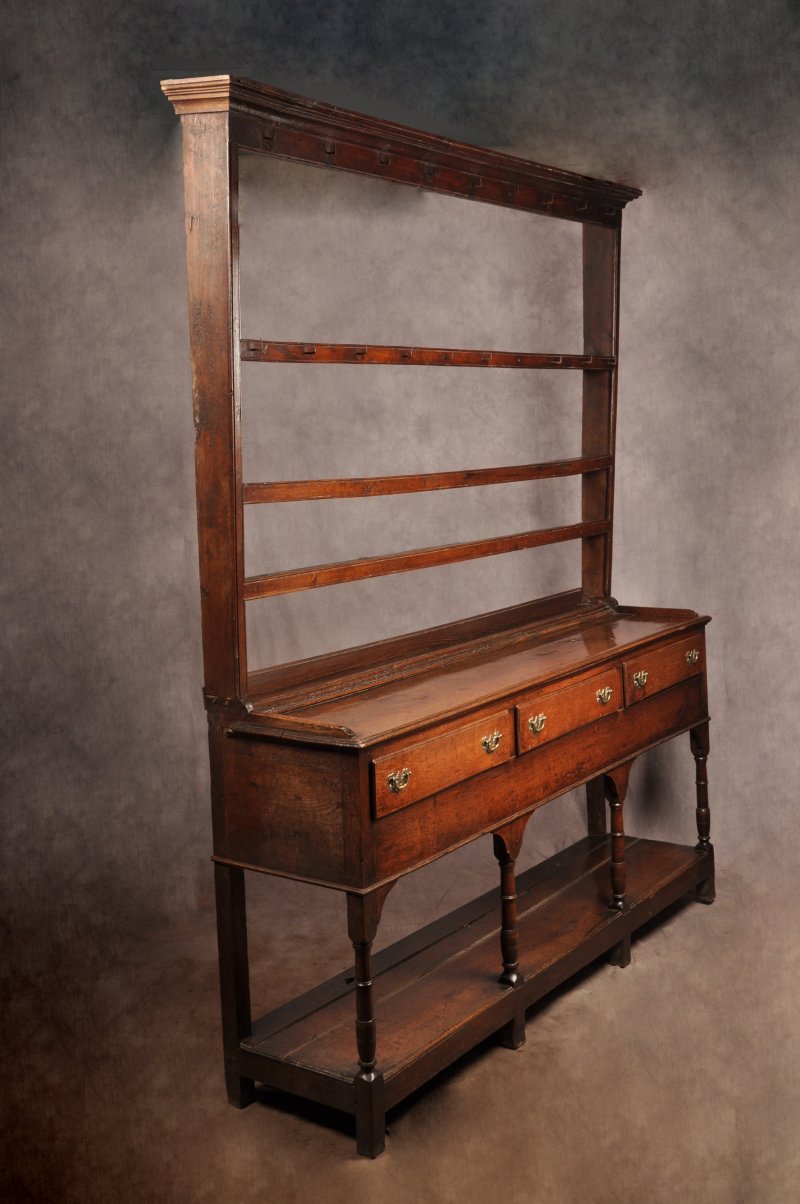 18th Century Oak Pot Board Dresser