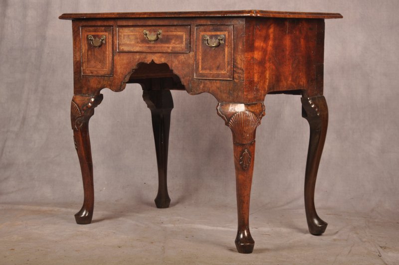 Rare Early 18th Century Walnut Lowboy - Image 15