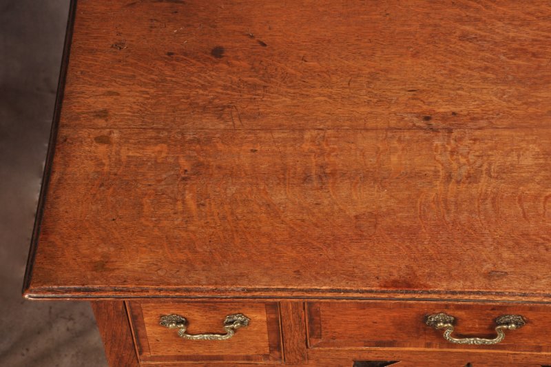Fine Mid 18th Century Oak Lowboy / Side Table - Image 8